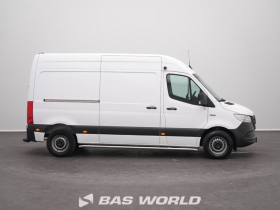 梅赛德斯eSprinter 312封闭式厢式货车