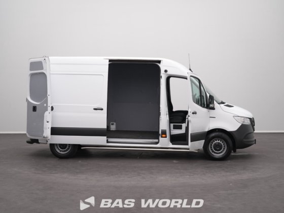 梅赛德斯eSprinter 312封闭式厢式货车