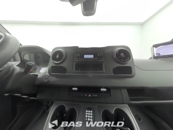 梅赛德斯eSprinter 312封闭式厢式货车