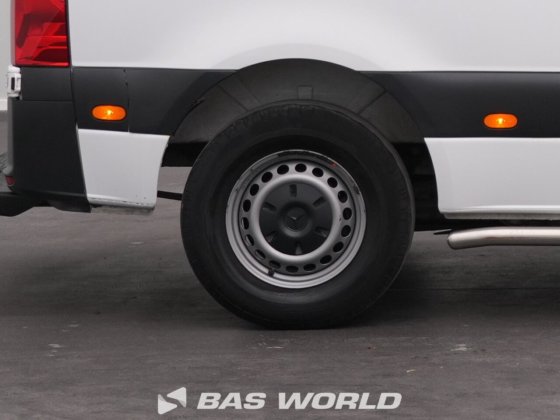 梅赛德斯eSprinter 312封闭式厢式货车