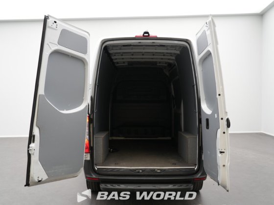 梅赛德斯eSprinter 312封闭式厢式货车