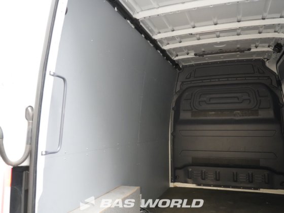 梅赛德斯eSprinter 312封闭式厢式货车