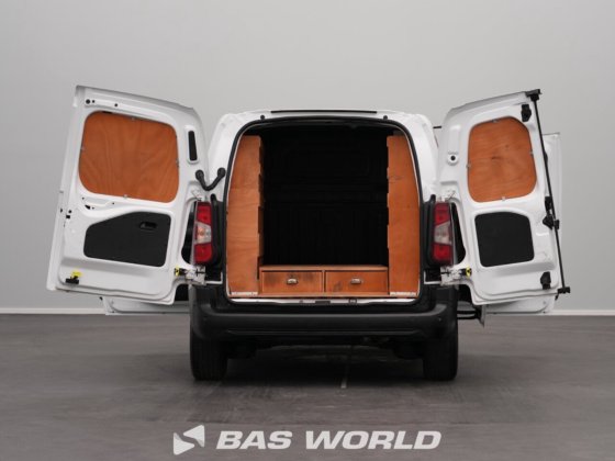 シトロエン ベルランゴ 130 パック クローズド