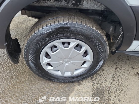 福特封闭箱式货车