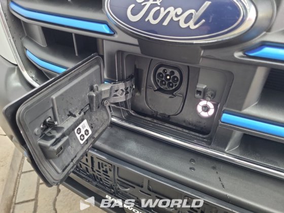 福特封闭箱式货车