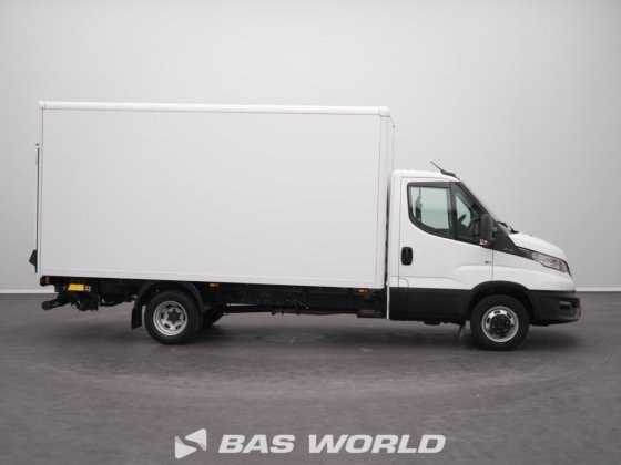 イヴェコ・デイリー 35C16 ボックスボディ