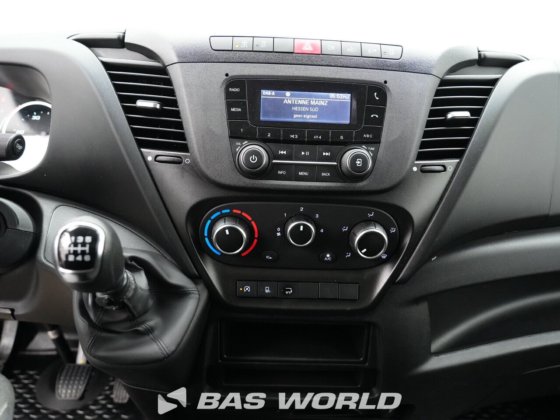 イヴェコ・デイリー 35C16 ボックスボディ