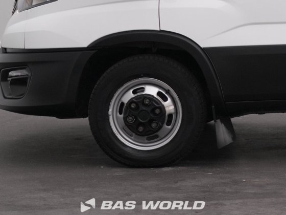 イヴェコ・デイリー 35C16 ボックスボディ