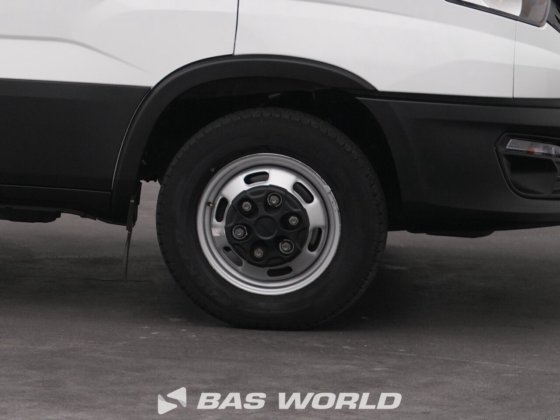 イヴェコ・デイリー 35C16 ボックスボディ