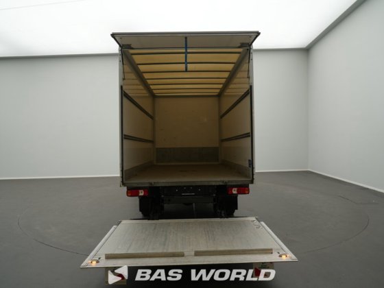 イヴェコ・デイリー 35C16 ボックスボディ