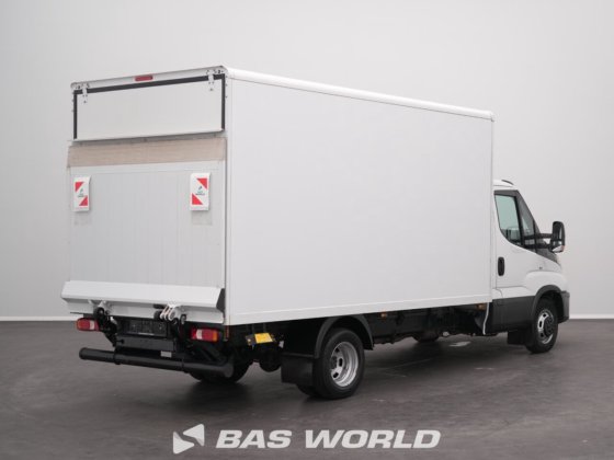 イヴェコ・デイリー 35C16 ボックスボディ