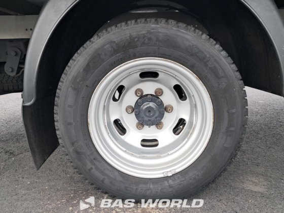 イヴェコ・デイリー 35C16 ボックスボディ