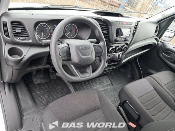 イヴェコ・デイリー 35C16 ボックスボディ