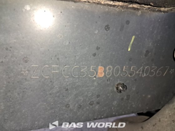 イヴェコ・デイリー 35C16 ボックスボディ