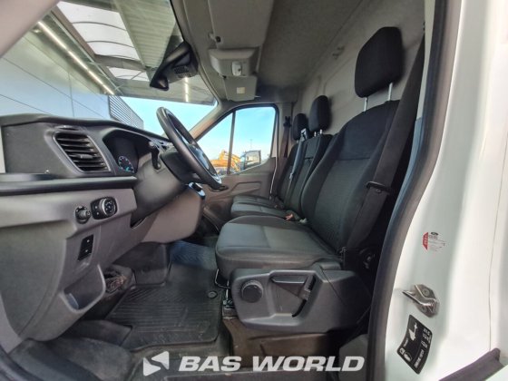 福特封闭箱式货车