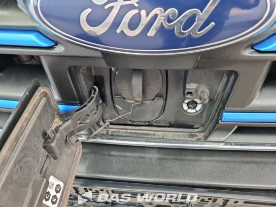 福特封闭箱式货车