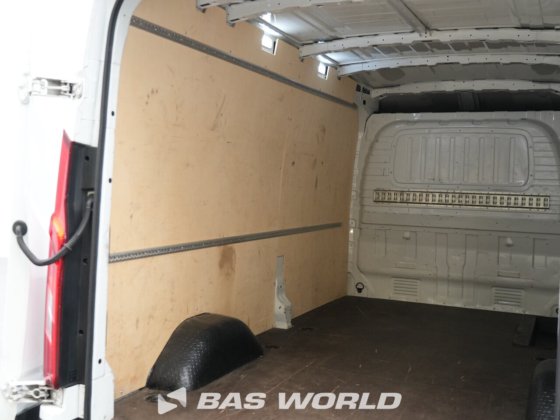 Maxus 封闭箱式货车