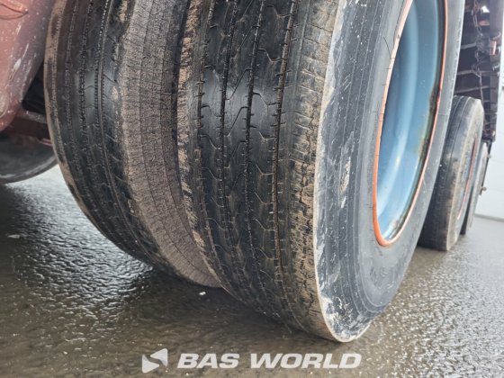 地板低位装载半挂车