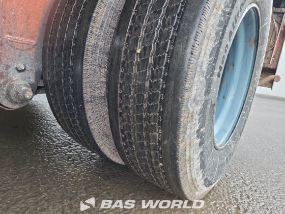 地板低位装载半挂车