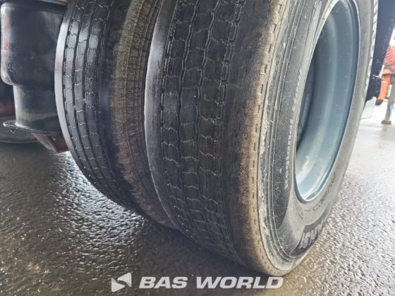 地板低位装载半挂车