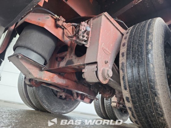 地板低位装载半挂车