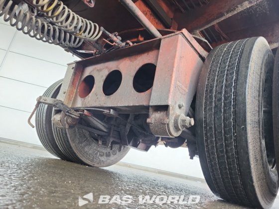 地板低位装载半挂车