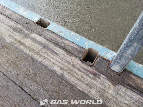 地板低位装载半挂车