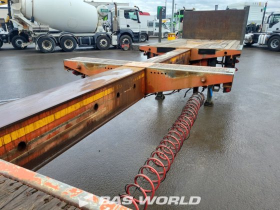 地板低位装载半挂车