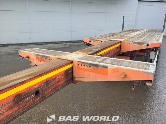 地板低位装载半挂车