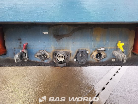 地板低位装载半挂车