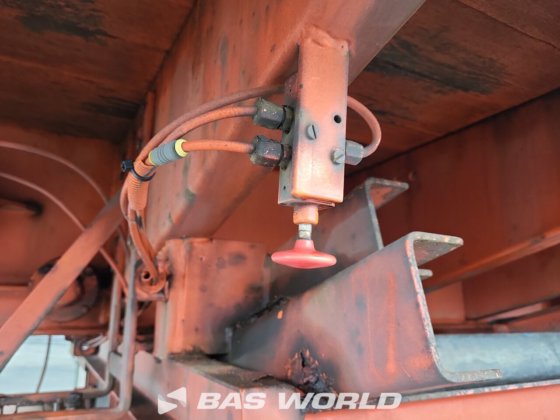 地板低位装载半挂车