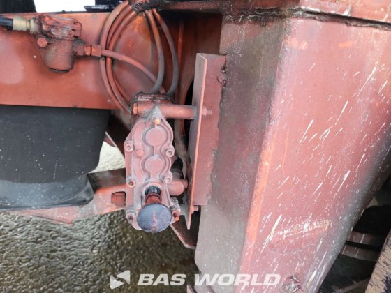 地板低位装载半挂车