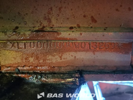 地板低位装载半挂车