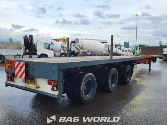 地板低位装载半挂车