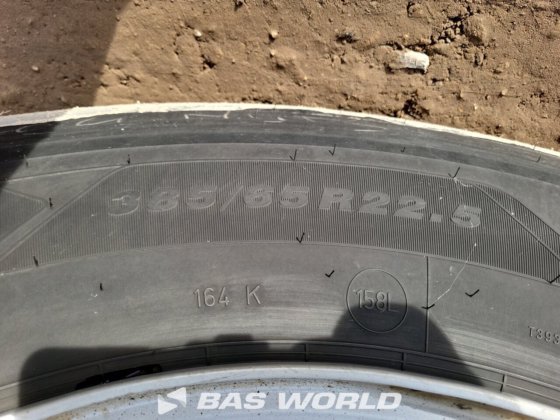 施密茨冷藏半挂车