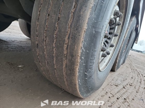 クローネ冷凍セミトレーラ