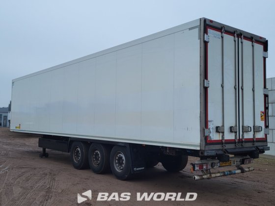 Krone 冷藏半挂车