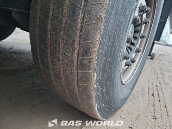 クローネ冷凍セミトレーラ