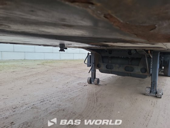 クローネ冷凍セミトレーラ