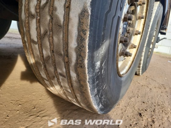 シュミッツ冷凍セミトレーラー