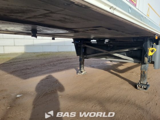 シュミッツ冷凍セミトレーラー