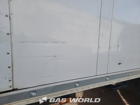 シュミッツ冷凍セミトレーラー