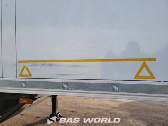 シュミッツ冷凍セミトレーラー