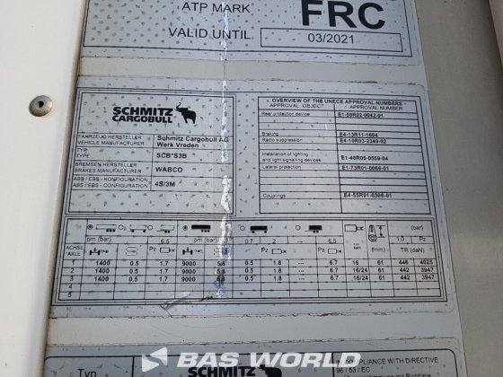 シュミッツ冷凍セミトレーラー