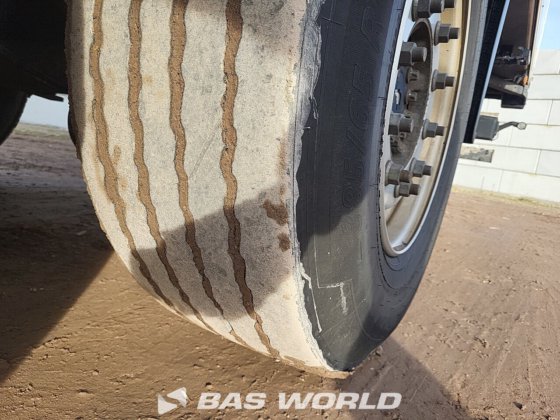 シュミッツ冷凍セミトレーラー