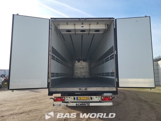 シュミッツ冷凍セミトレーラー