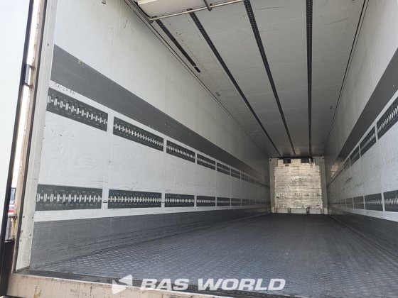 シュミッツ冷凍セミトレーラー