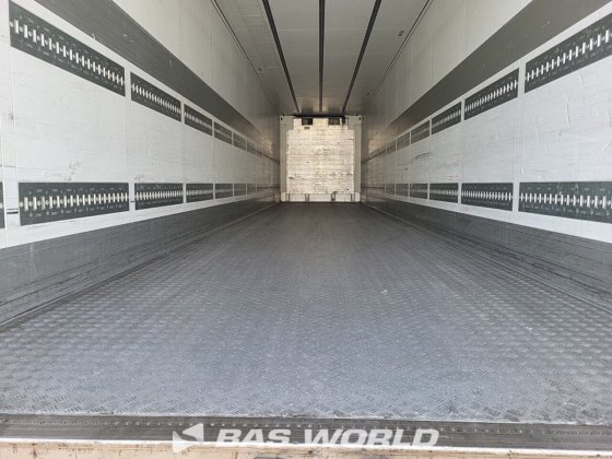 シュミッツ冷凍セミトレーラー