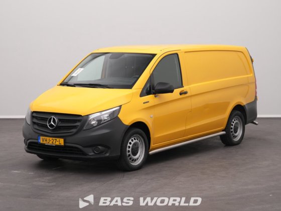 梅赛德斯 E-Vito 关闭箱货车