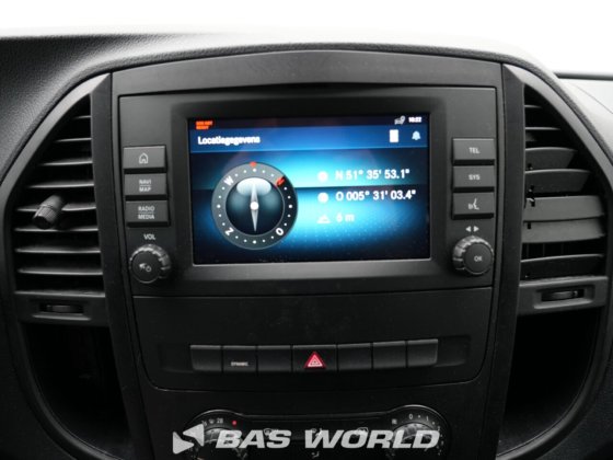 梅赛德斯 E-Vito 关闭箱货车